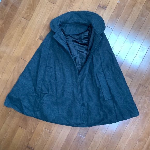 NWT Wool American Apparel Cape - Picture 1 of 3